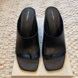 Reformation Lou Lou block heel mule in black